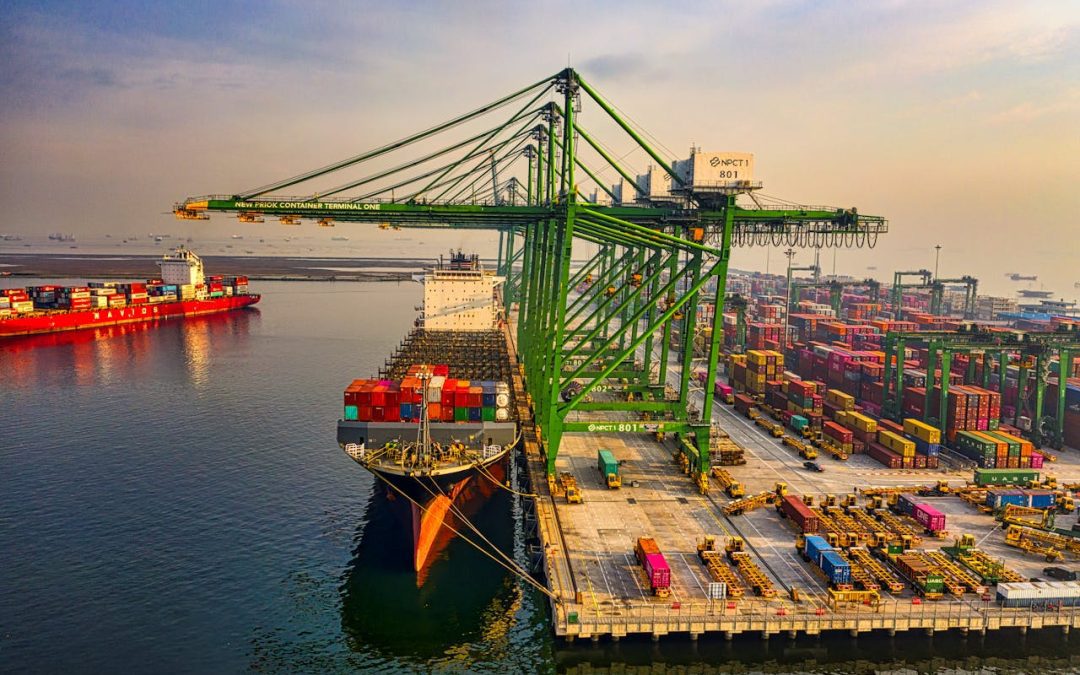 كيف تختار توجيه الشحن المناسب لعملك