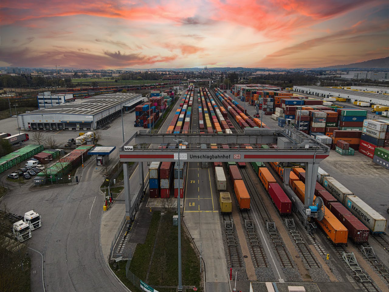 Selecting the Best Incoterms for Your International Shipments3